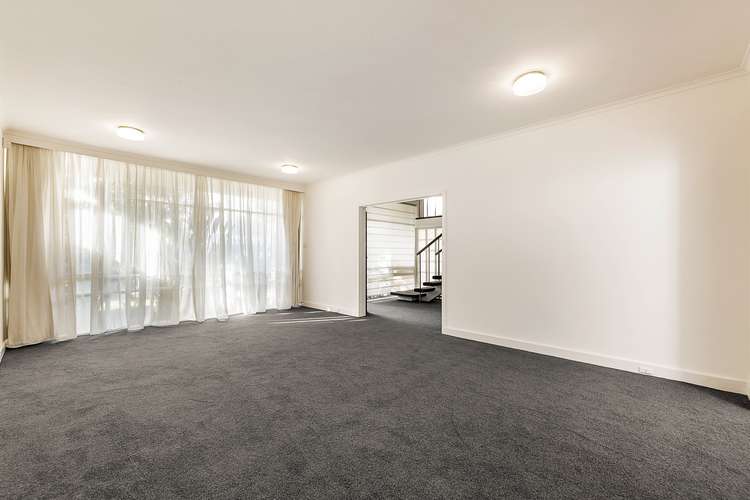 Third view of Homely house listing, 2 Montrose Court, Toorak VIC 3142