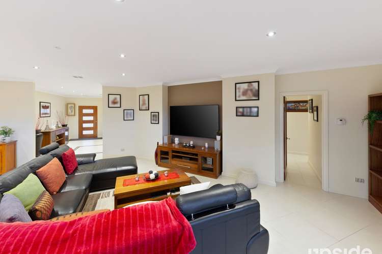 Fifth view of Homely house listing, 15 Holly Court, Gowanbrae VIC 3043