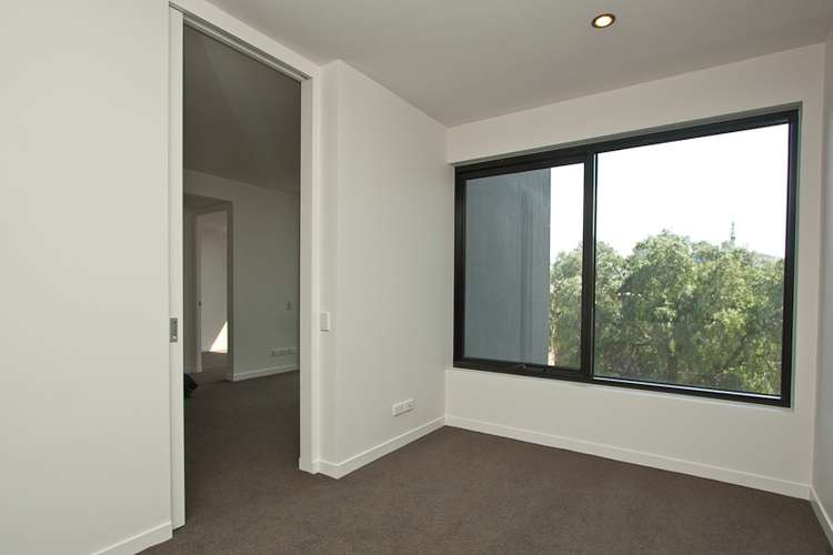 Fourth view of Homely apartment listing, 321/253 Bridge Road, Richmond VIC 3121
