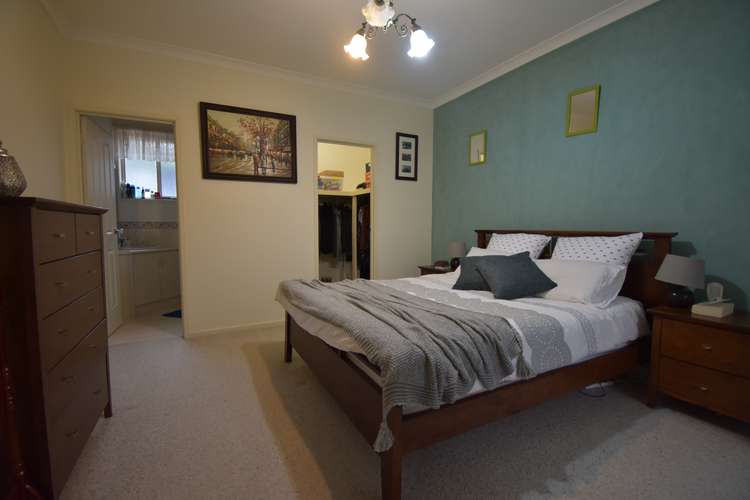 Fifth view of Homely unit listing, 2/35 Dunscombe Avenue, Glen Waverley VIC 3150