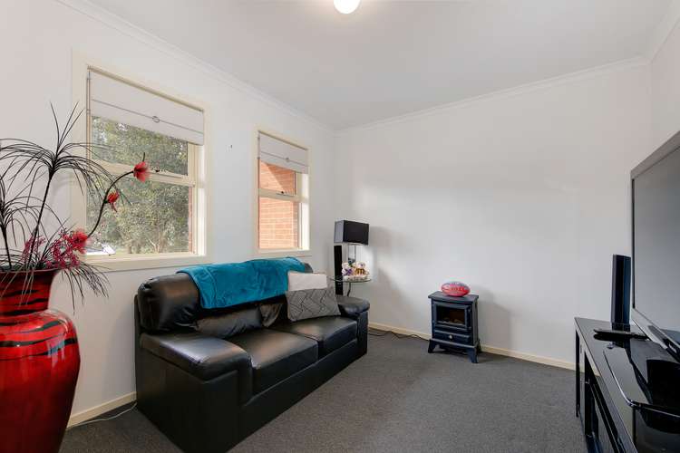 Second view of Homely house listing, 8 Sussex Court, Tarneit VIC 3029