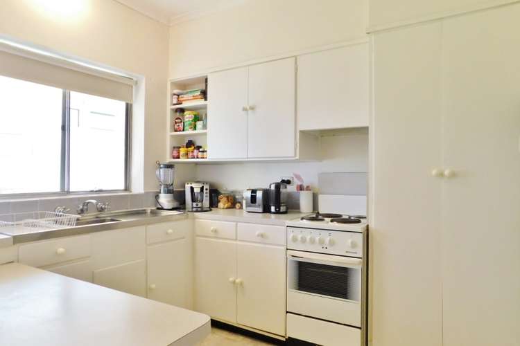 Third view of Homely apartment listing, 8/91 Lower Heidelberg Road, Ivanhoe VIC 3079