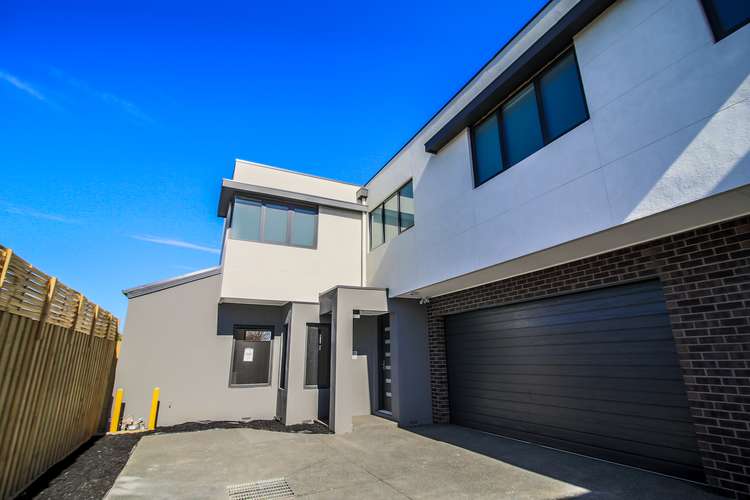 Main view of Homely townhouse listing, 2/174 Dundas Street, Thornbury VIC 3071