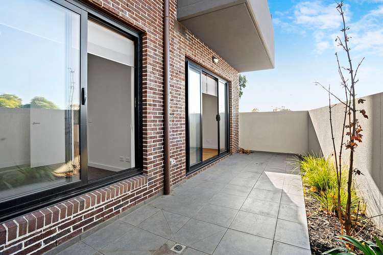 Fifth view of Homely apartment listing, 10/7 Cowra Street, Brighton VIC 3186