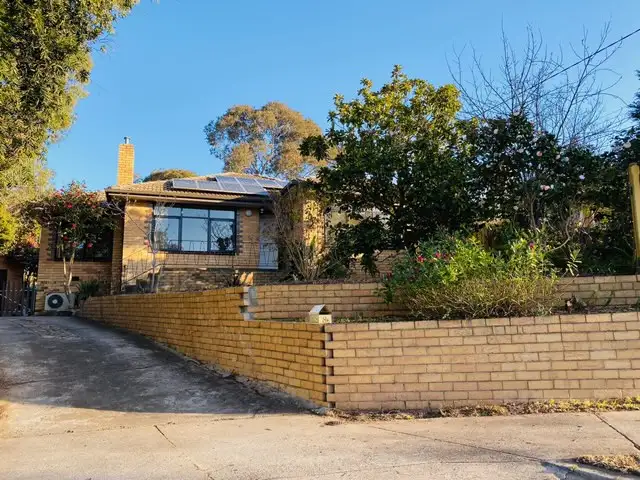 8 Alern Court