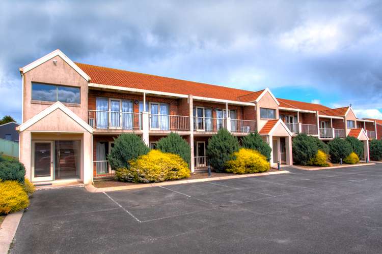 Main view of Homely apartment listing, 2/1 Mahers Road, Warrenheip VIC 3352