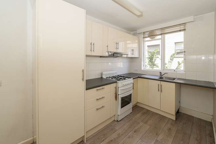 Second view of Homely apartment listing, 5/6 Airlie Avenue, Prahran VIC 3181