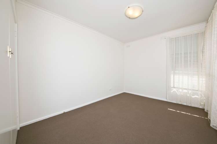 Fifth view of Homely unit listing, 1/5 Park  Avenue, Glen Huntly VIC 3163