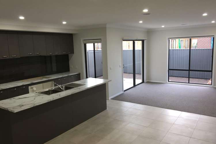 Fifth view of Homely house listing, 17 Huntsman Close, Tarneit VIC 3029