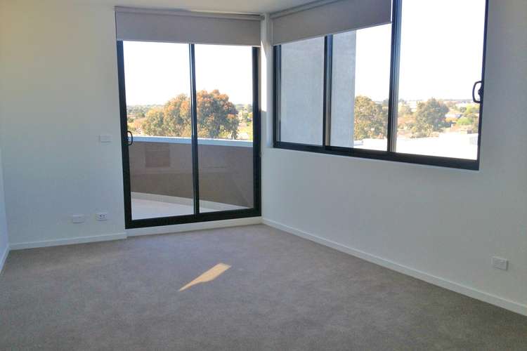 Third view of Homely apartment listing, 401B/1142 Nepean Highway, Highett VIC 3190