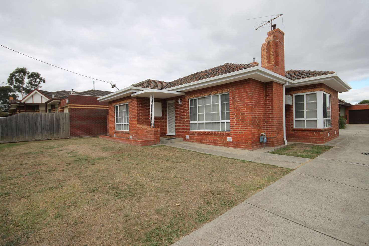 Main view of Homely unit listing, 1/1 Glasgow Avenue, Reservoir VIC 3073