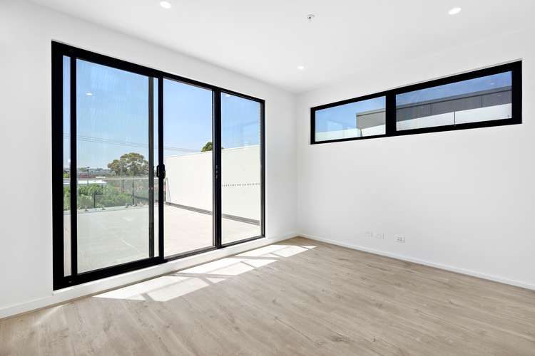 Third view of Homely apartment listing, 301/93 Warrigal Road, Hughesdale VIC 3166