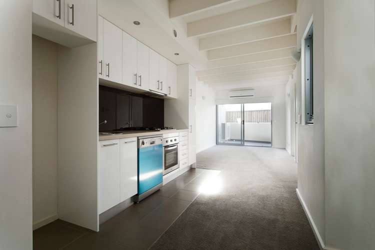 Second view of Homely apartment listing, 32/50 Rosslyn Street, West Melbourne VIC 3003