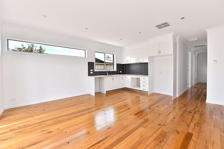 Fourth view of Homely unit listing, 2/12 Highlands Avenue, Airport West VIC 3042