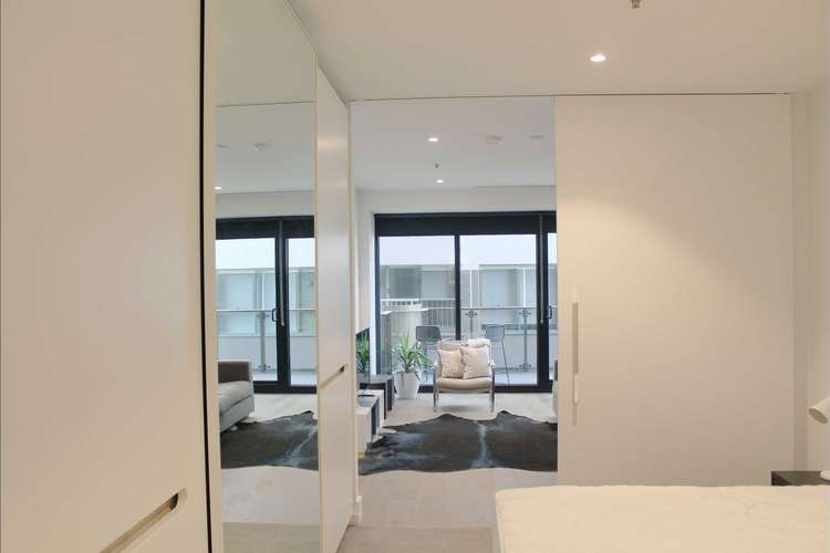 Fifth view of Homely apartment listing, 603/14 Queens Road, Melbourne VIC 3004