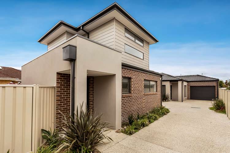 Main view of Homely townhouse listing, 2/72 Cyclamen Avenue, Altona North VIC 3025