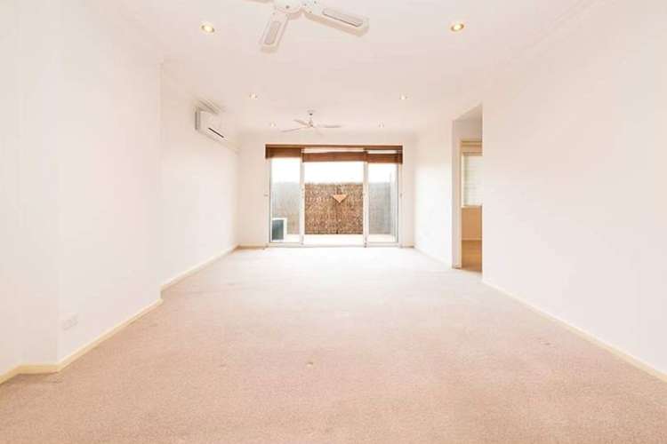 Third view of Homely apartment listing, 16/56 Beach Road, Hampton VIC 3188