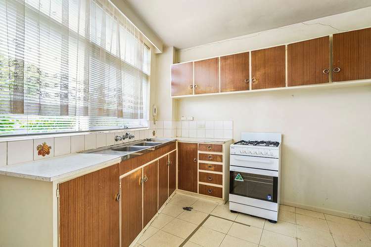 Third view of Homely flat listing, 1/37 Orrong Road, Elsternwick VIC 3185
