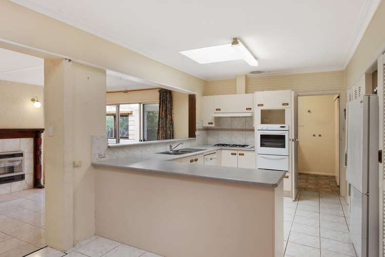 Fourth view of Homely house listing, 5 Michael Court, Forest Hill VIC 3131