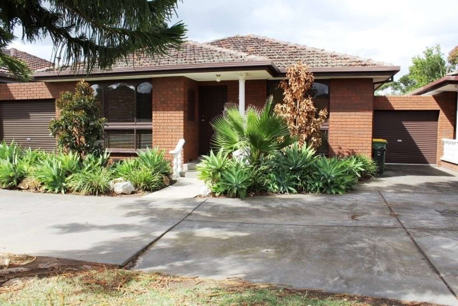 Main view of Homely villa listing, 2/7 Rona Street, Reservoir VIC 3073