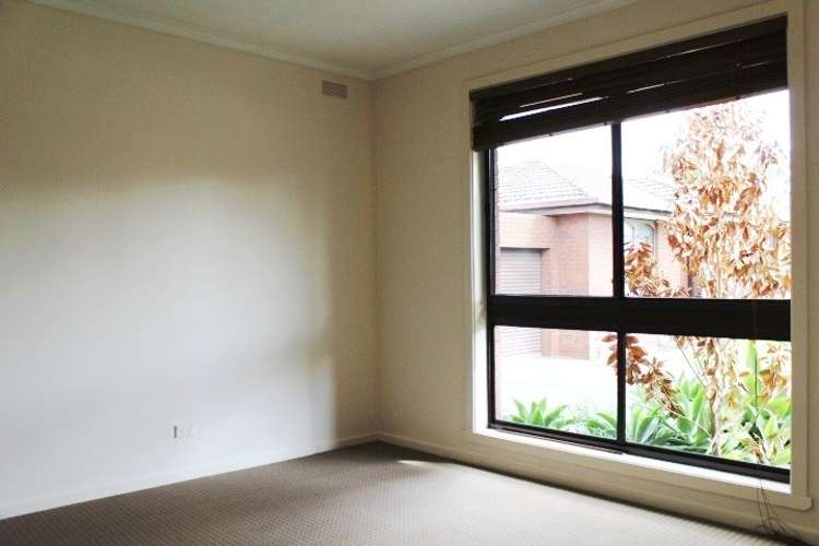 Fourth view of Homely villa listing, 2/7 Rona Street, Reservoir VIC 3073