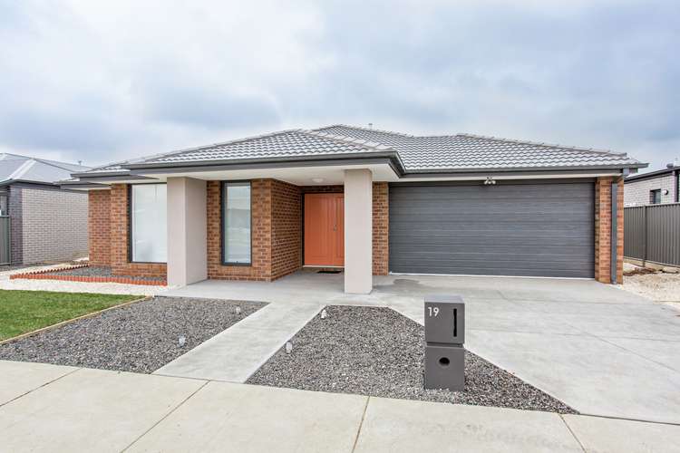 Main view of Homely house listing, 19 Groat Street, Alfredton VIC 3350