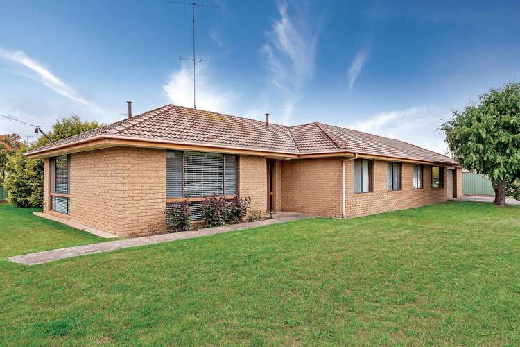 Main view of Homely house listing, 3 Elaine Avenue, Alfredton VIC 3350