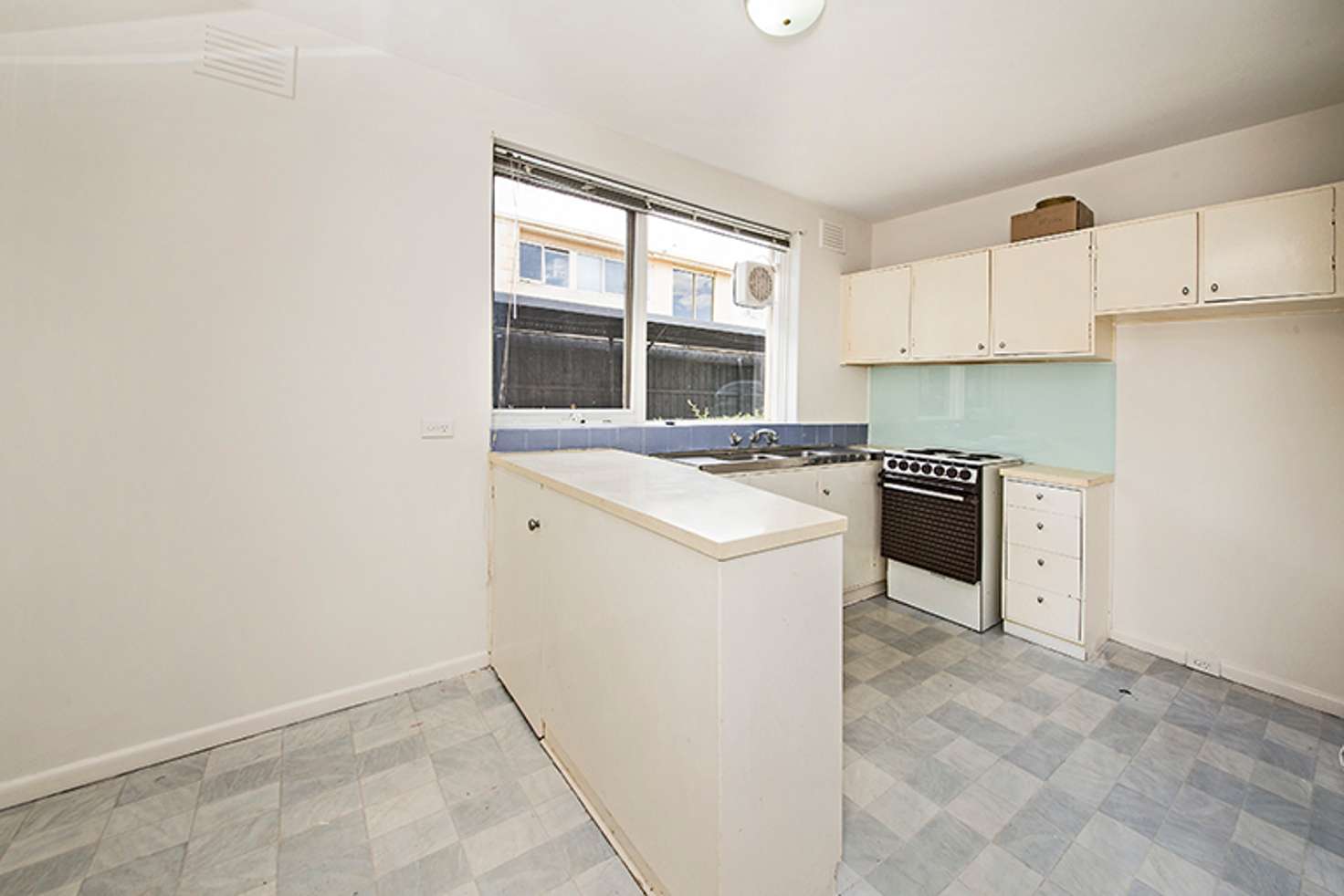Main view of Homely apartment listing, 2/302 Grange Road, Ormond VIC 3204