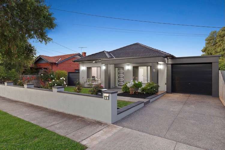 Main view of Homely house listing, 5 Gwendoline Avenue, Bentleigh VIC 3204