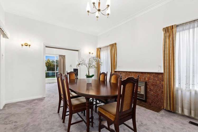 Second view of Homely house listing, 5 Gwendoline Avenue, Bentleigh VIC 3204