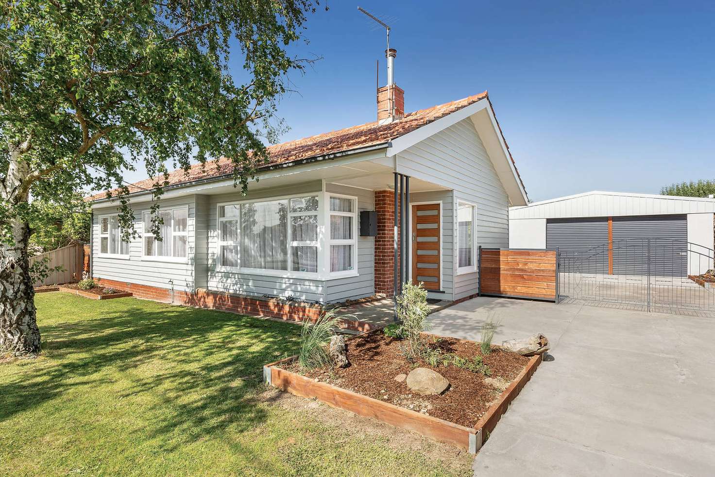 Main view of Homely house listing, 34 Grandview Grove, Wendouree VIC 3355