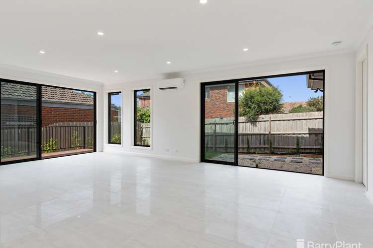 Second view of Homely townhouse listing, 2/122 Dorking Road, Box Hill North VIC 3129