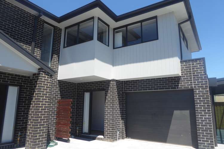 Main view of Homely townhouse listing, 2/21 Cameron  Way, Pakenham VIC 3810