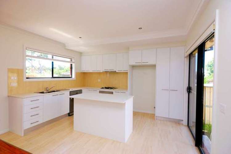 Fourth view of Homely townhouse listing, 1/6 Central Avenue, Burwood VIC 3125