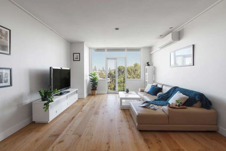 Third view of Homely apartment listing, 26/2 Macarthur Road, Parkville VIC 3052