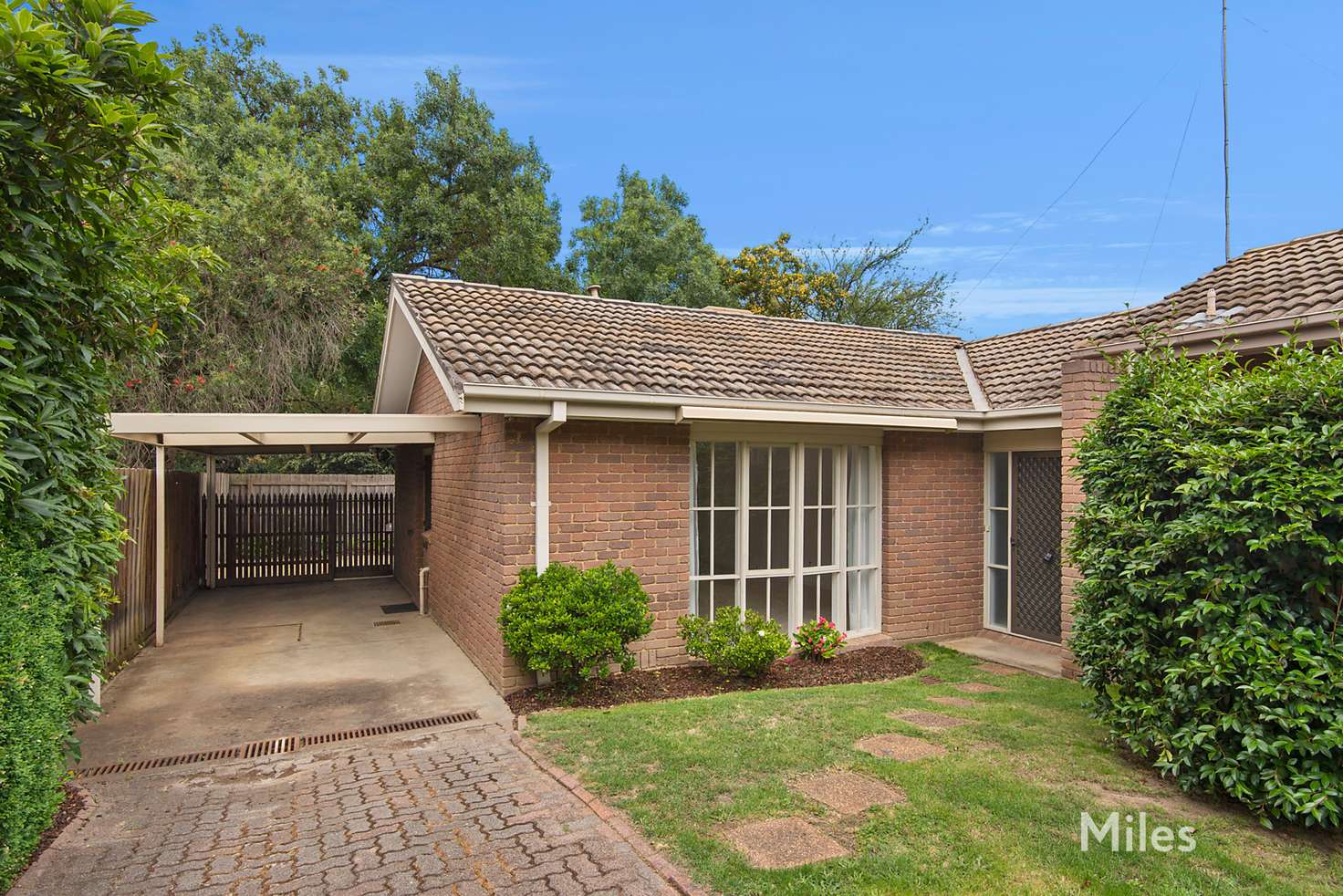 Main view of Homely unit listing, 2/36 Thornton Street, Macleod VIC 3085