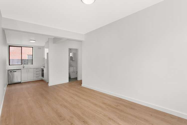 Second view of Homely apartment listing, 2/20 Vickery Street, Bentleigh VIC 3204