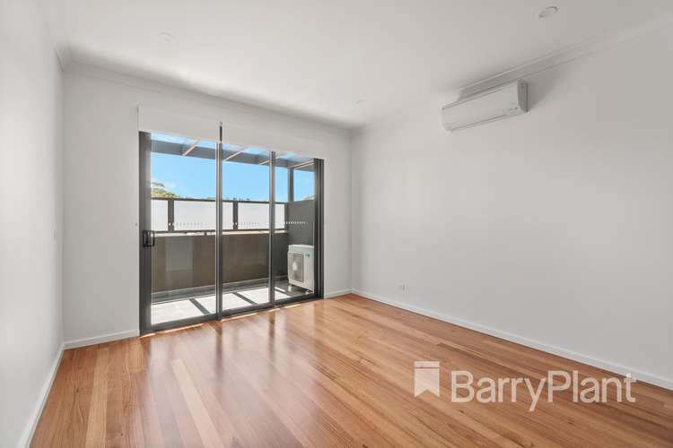Fifth view of Homely apartment listing, 4/289 Mount Dandenong  Road, Croydon VIC 3136
