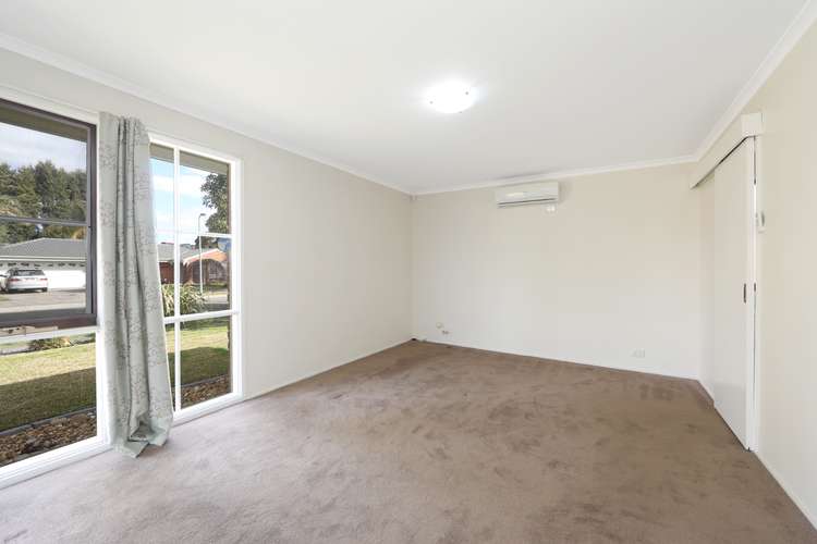 Fifth view of Homely house listing, 8 Halsbury  Drive, Rowville VIC 3178