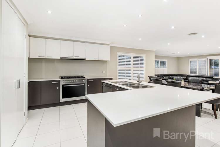 Second view of Homely house listing, 8 Kingbird Avenue, Tarneit VIC 3029