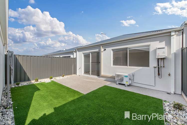 Fifth view of Homely house listing, 6 Queenscliff  Walk, Tarneit VIC 3029