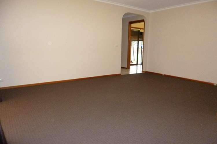 Fifth view of Homely house listing, 27 Chaumont Drive, Avondale Heights VIC 3034