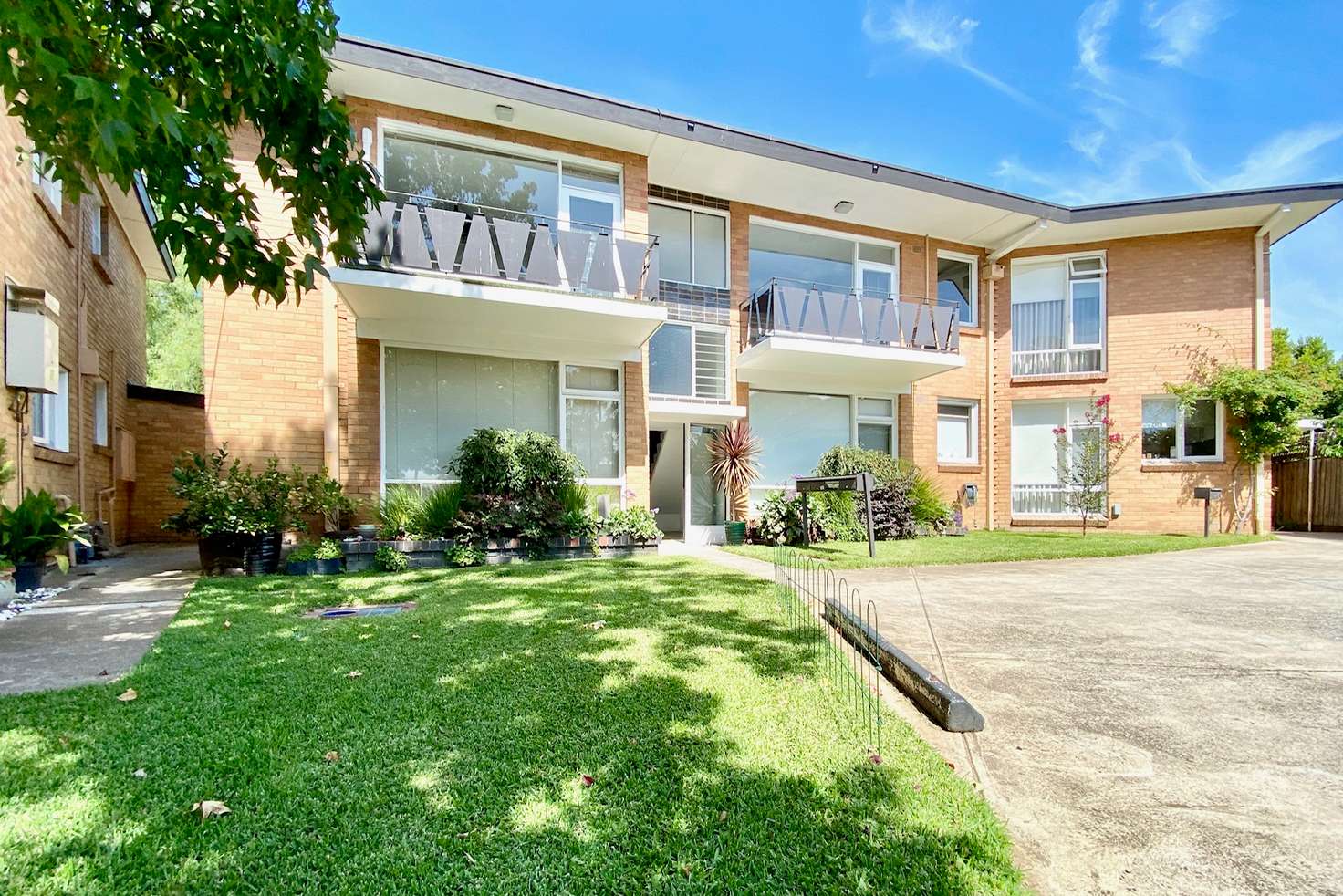 Main view of Homely apartment listing, 10/11 Ardene Court, Hawthorn VIC 3122