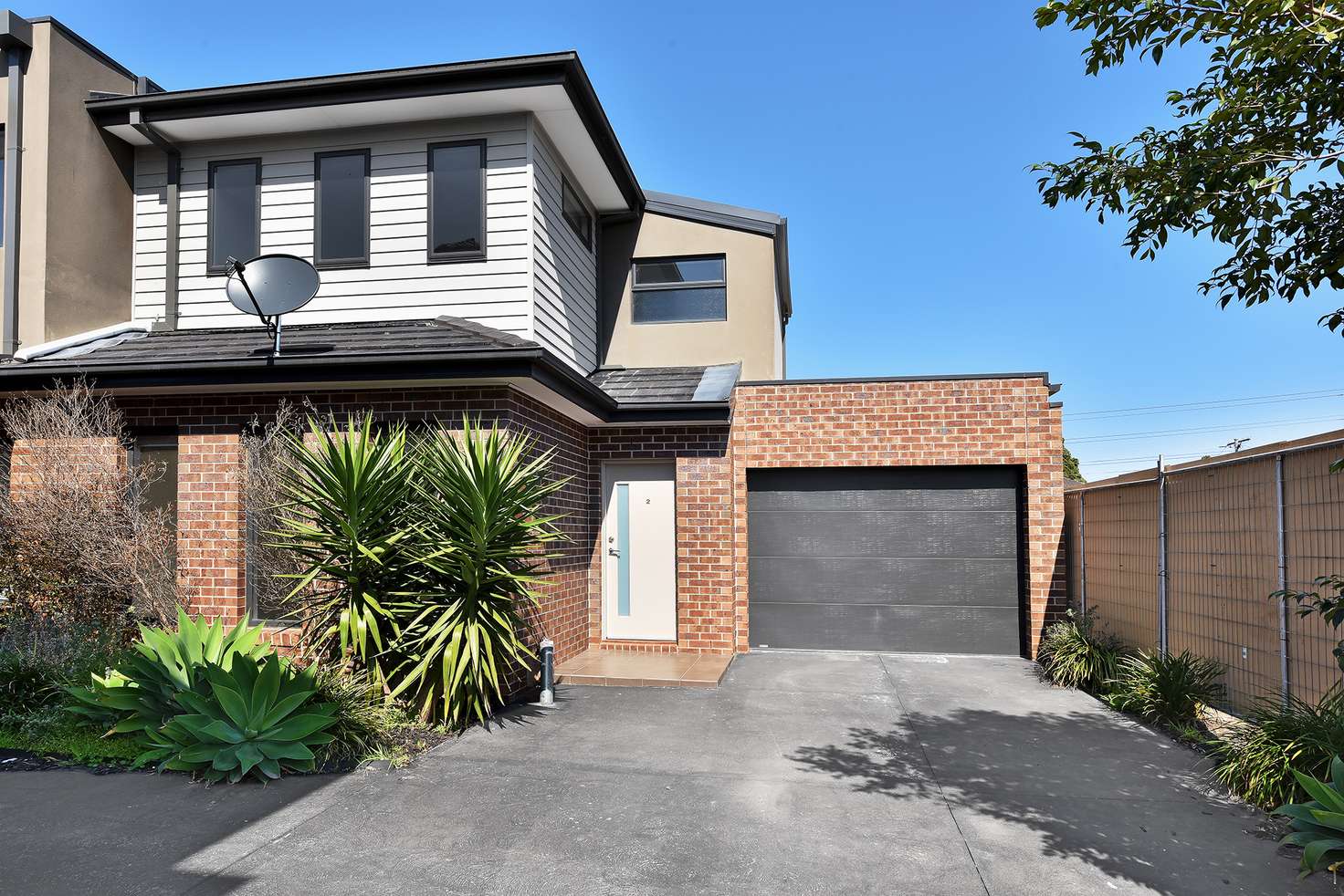 Main view of Homely townhouse listing, 2/77 Lincoln  Drive, Keilor East VIC 3033