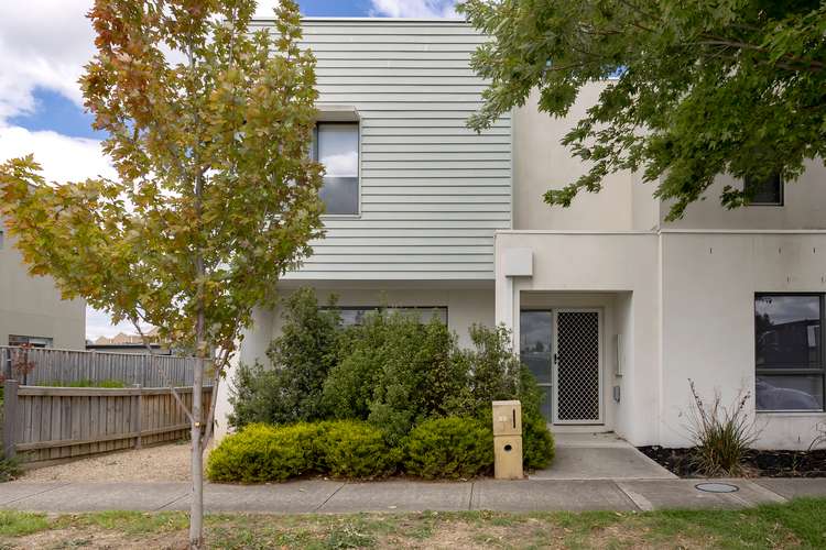 Main view of Homely townhouse listing, 33 Painted Hills Road, Doreen VIC 3754