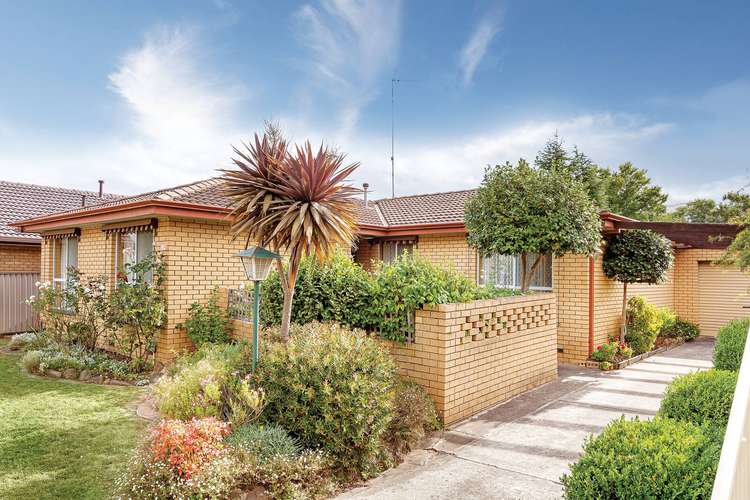 32 Iona Drive, Sebastopol VIC 3356