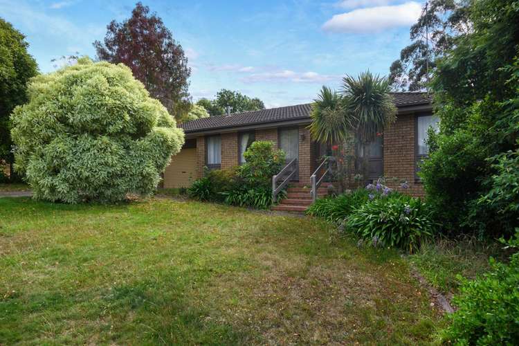 17 Mansfield Avenue, Mount Clear VIC 3350