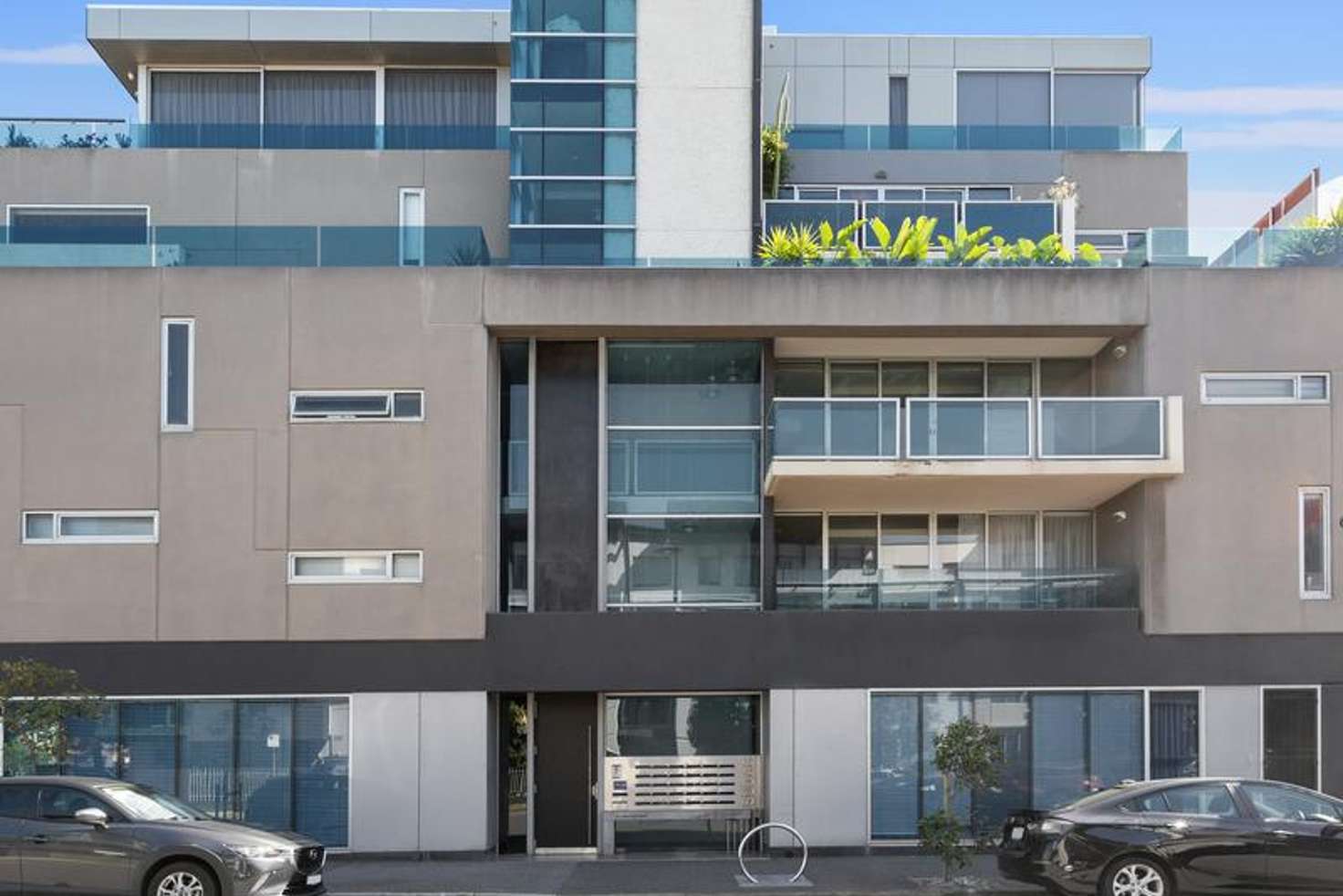 Main view of Homely apartment listing, 8/33 Johnston Street, Port Melbourne VIC 3207