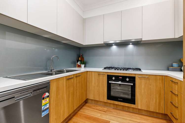 Fourth view of Homely townhouse listing, 2/44 Leonie Avenue, Mount Waverley VIC 3149