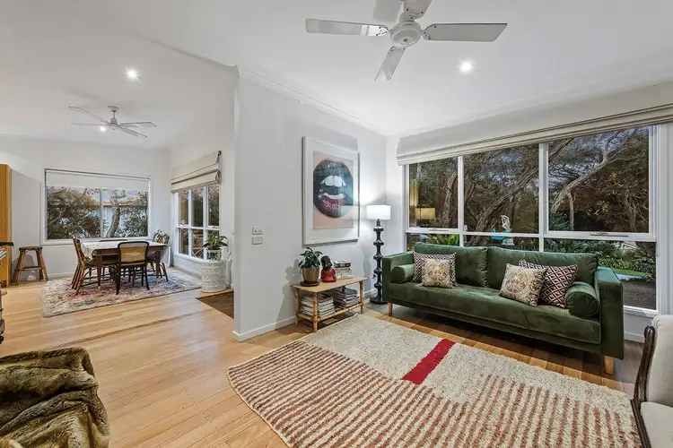 15 Holden Road